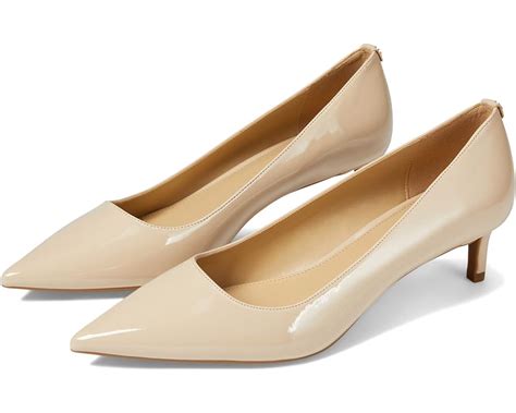 michael kors dames schoenen pumps|Michael Kors kitten heel pump.